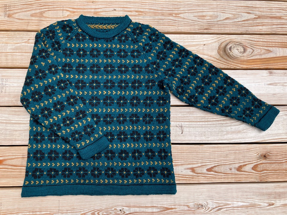 Faroe Blossom Sweater pattern Countrywool