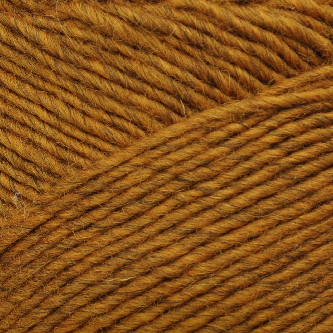 Lamb's Pride Worsted Antique Bbrass M144 at
                Countrywool